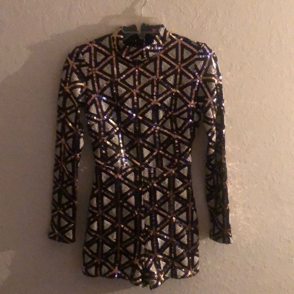 Sequence Romper/shorts - Picture 2 of 3